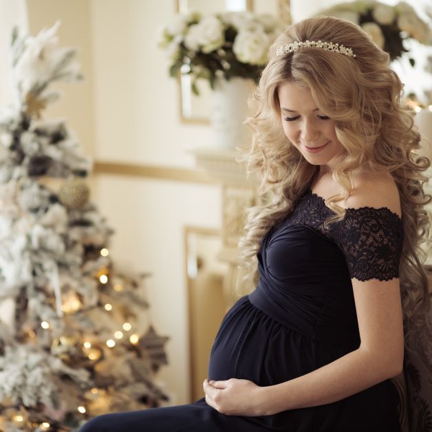 Glowing Goddess: Hair And Makeup Tips For Stunning Maternity Dress Photos